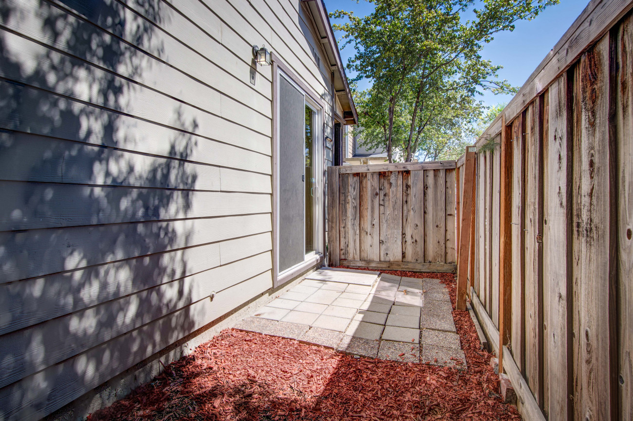 1650 Glenmore-31.jpg